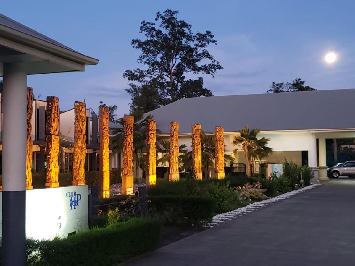 Heritage Park Hotel Honiara Exterior photo