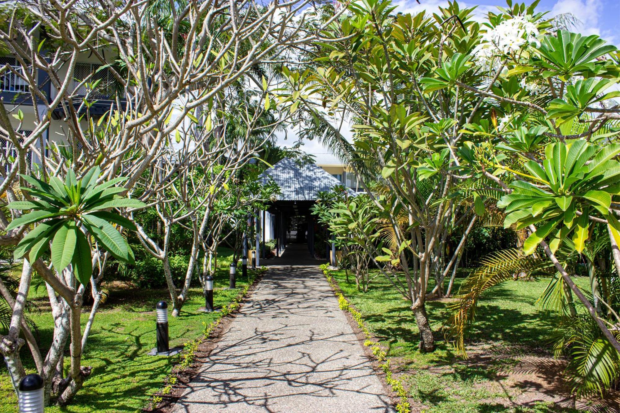 Heritage Park Hotel Honiara Exterior photo
