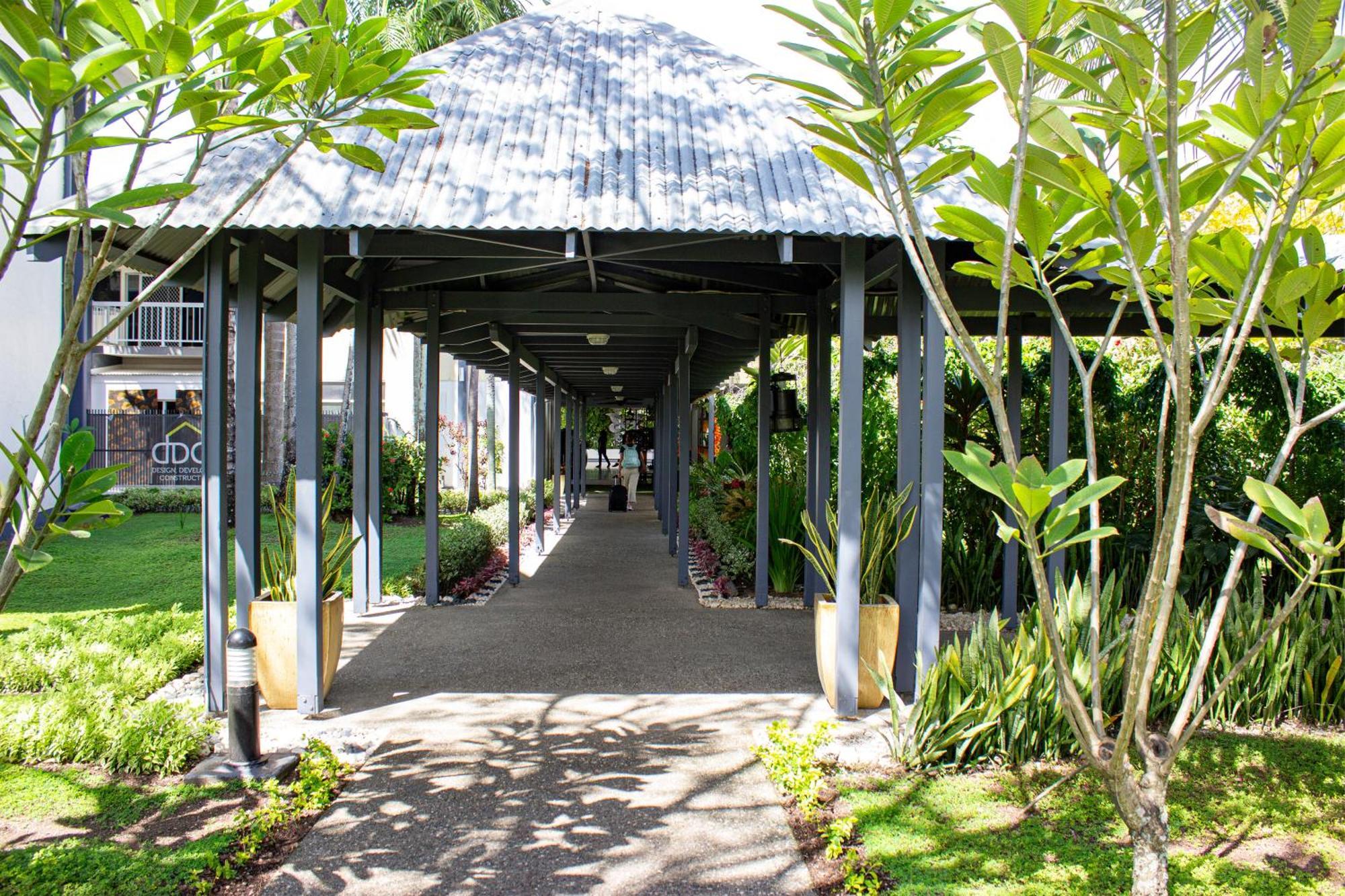 Heritage Park Hotel Honiara Exterior photo